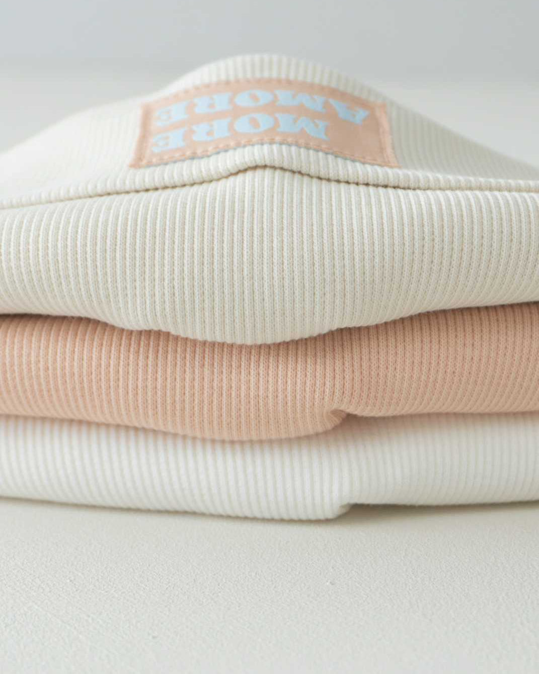 More Amore Beanie Oat