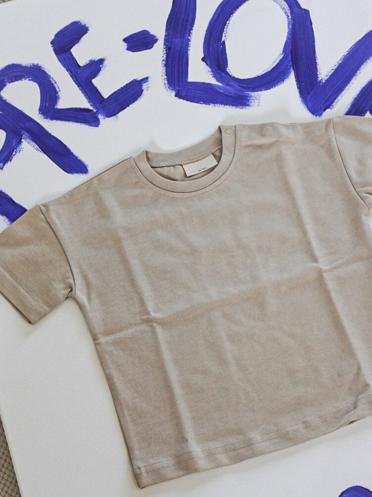 Pre-Loved: Classic Oversized Heavy-T Taupe