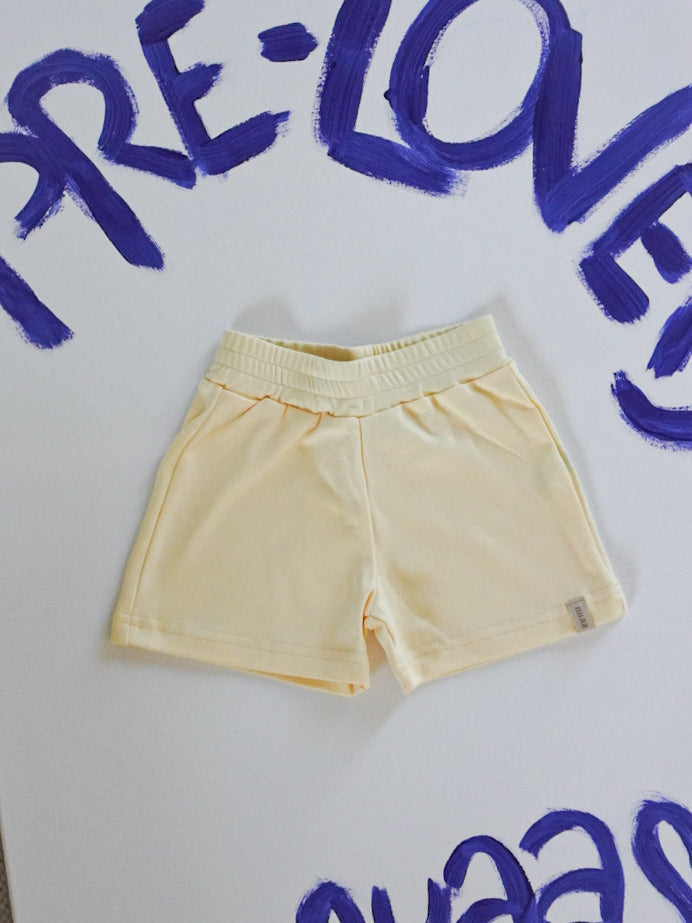 Pre-Loved: Relaxed Shorts Butter Yellow