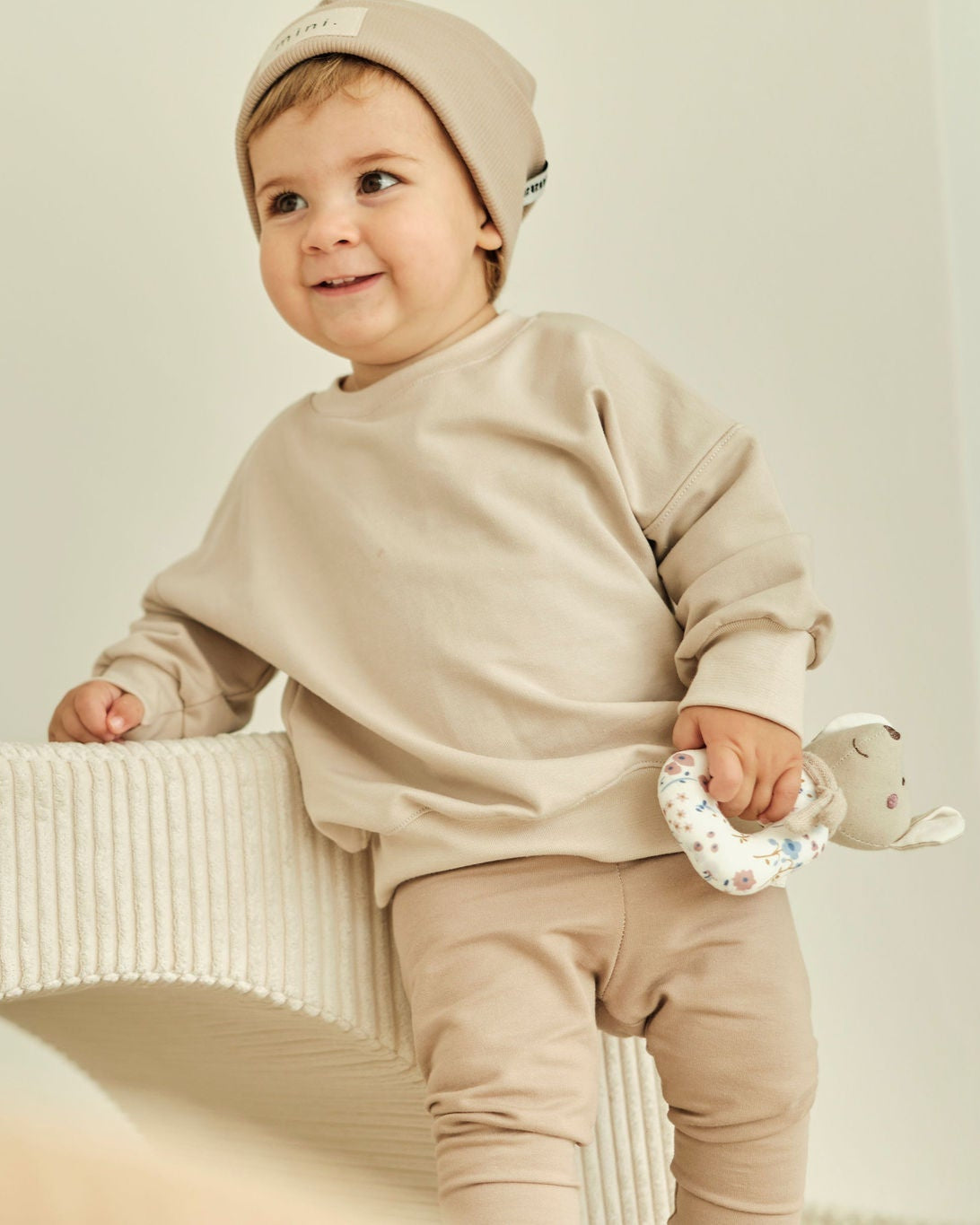 Basic Oversized Sweater Grau