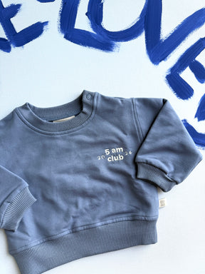 Pre-Loved: 5 am Club Est. 2024 Sweater Bluestone