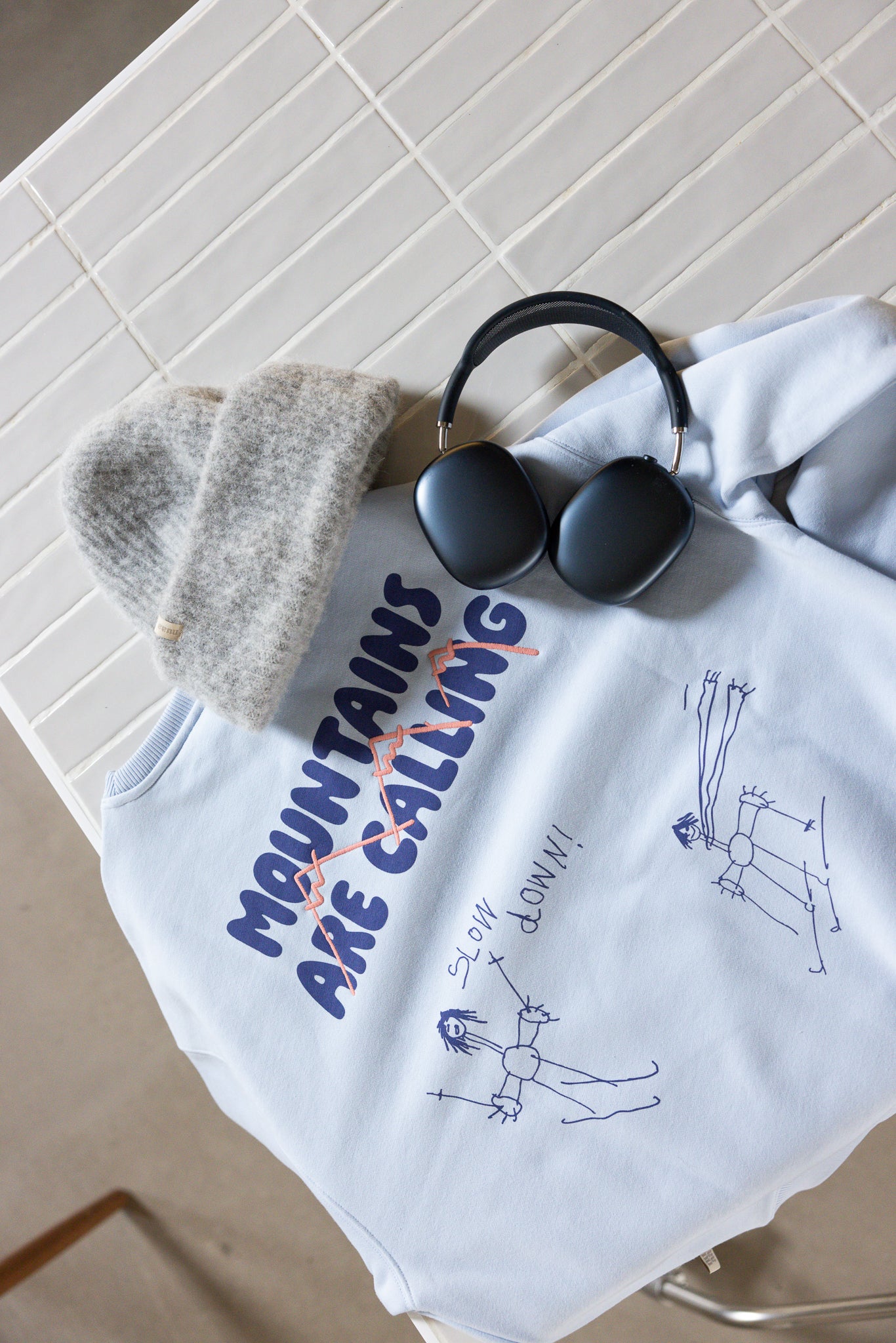 Woman Mountains are Calling Sweater Frost Grey