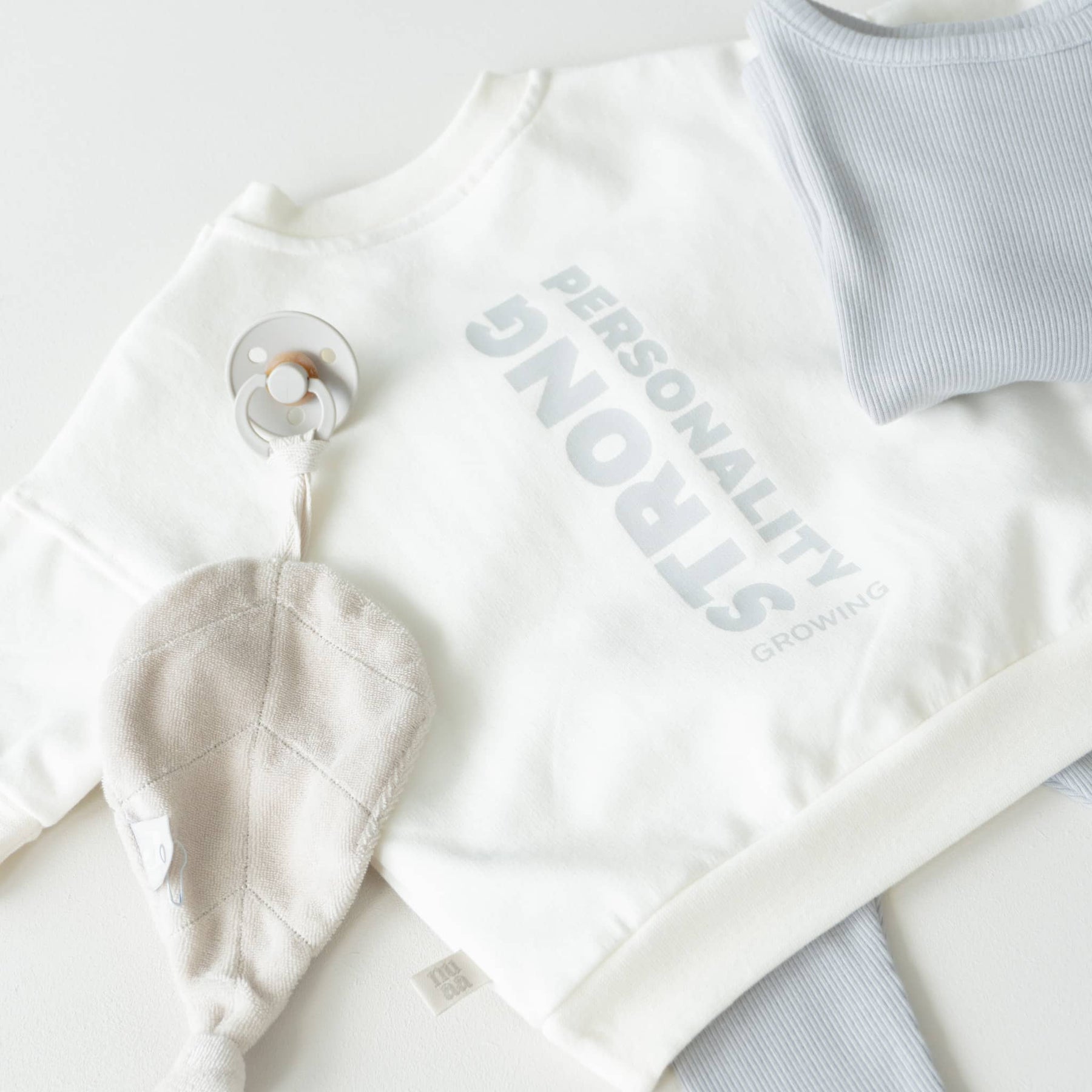 Personality Oversized Sweater Marshmallow