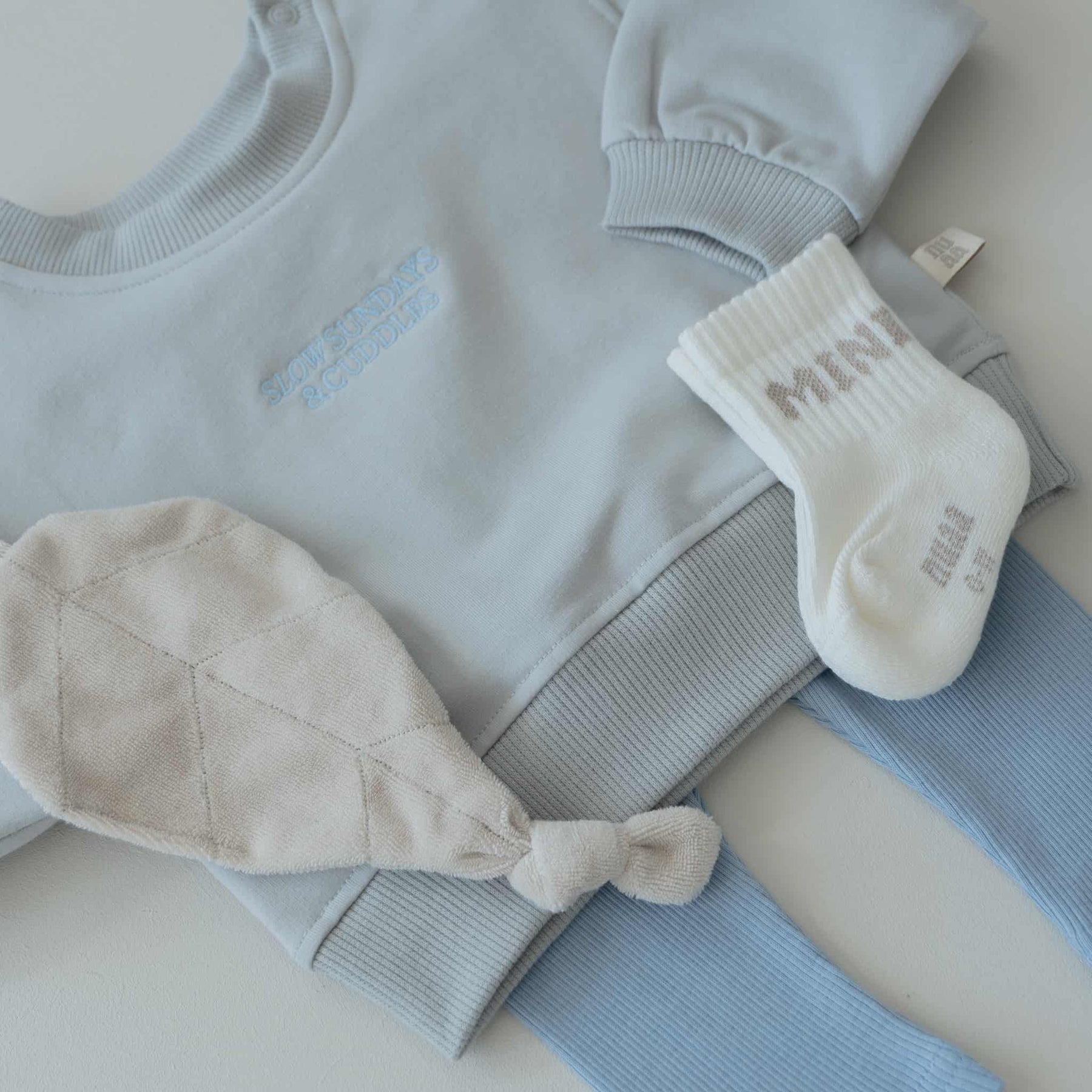 Slow Sundays & Cuddles Sweater Light Grey