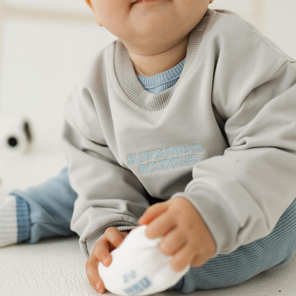 Slow Sundays & Cuddles Sweater Light Grey