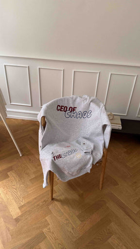 nuaa CEO of Chaos Herren Sweater in Grey Melange – Partnerlook, Ansicht 4