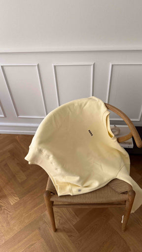 Women Market Besties Sweater Honey Cream