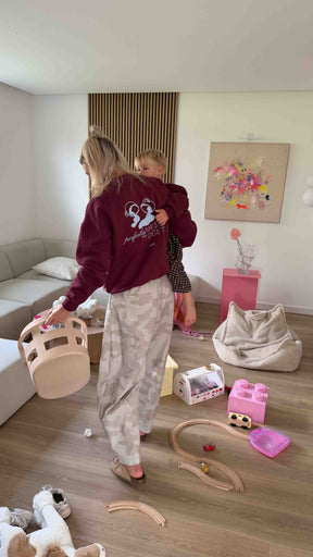 nuaa Perfectly Messy Damen Sweater in Burgundy – Partnerlook, Ansicht 4