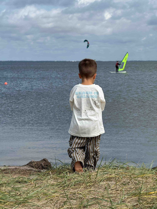 Kids Beach Is Calling T-Shirt Soft White