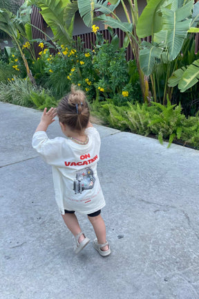 Kids On Vacation T-Shirt Soft White