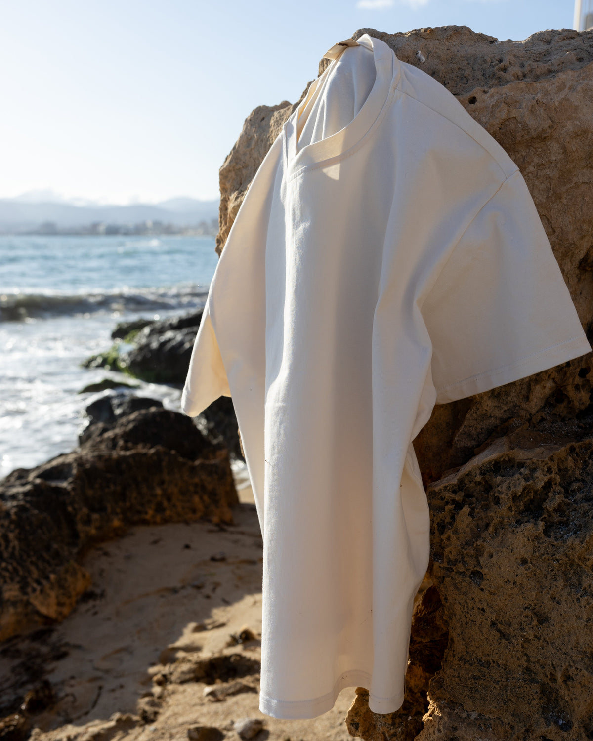 Mom Sandy Toes T-Shirt Soft White